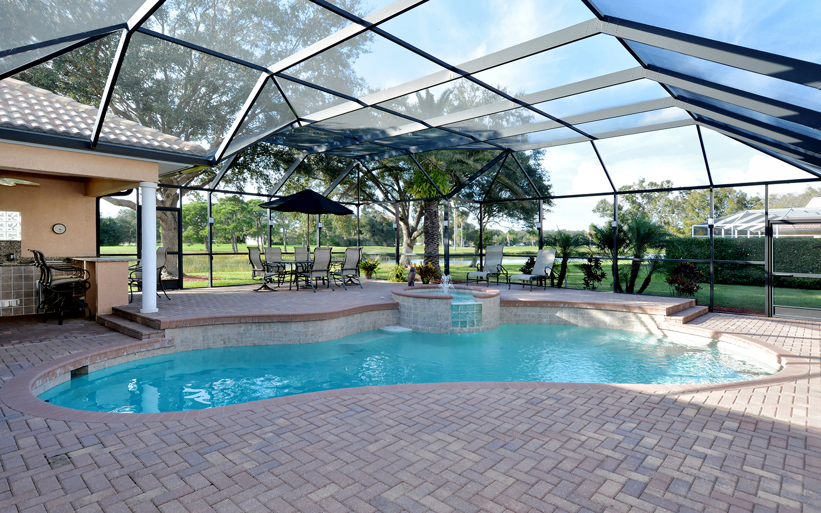 outdoor living spaces Sarasota 