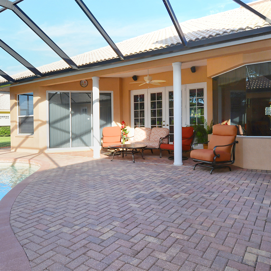 outdoor living space design Sarasota